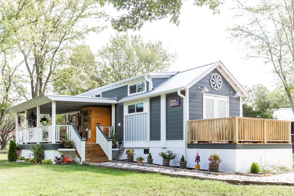 Tiny House Community In North Carolina [2 Or 1 Bedrooms Available]